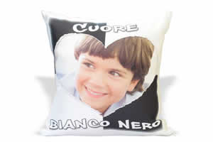 Cuscino bianco nero